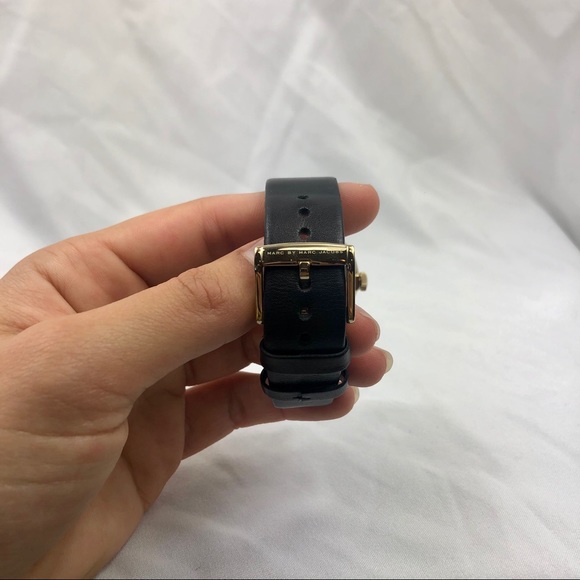 Marc by Marc Jacobs unisex round casual wristwatch - Picture 2 of 8